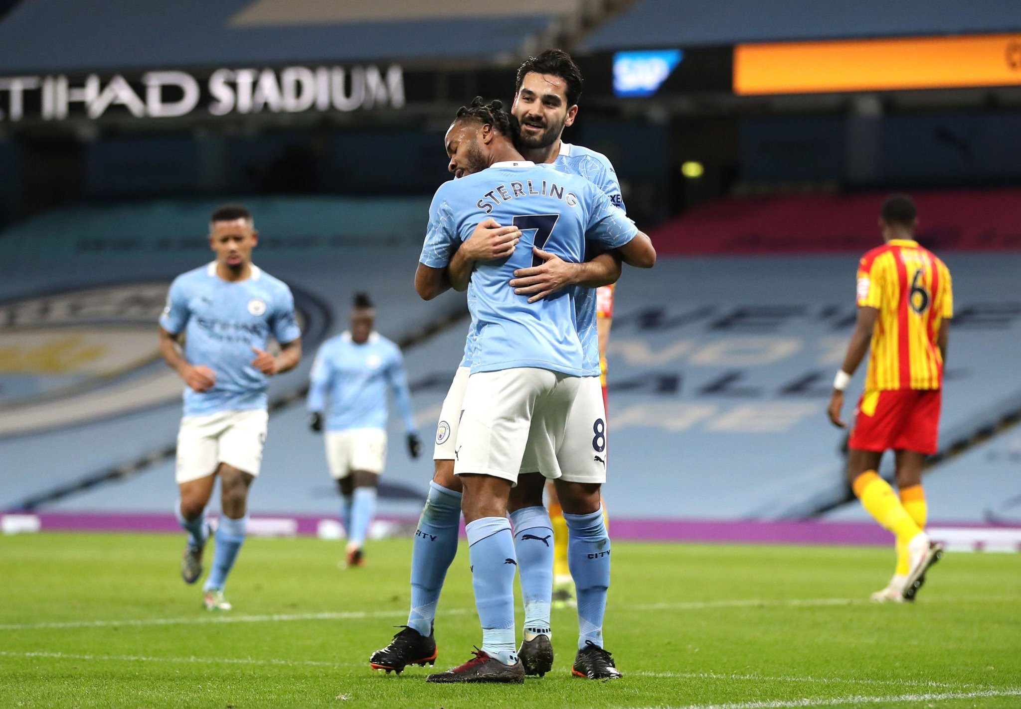 在对阵哥本 在对阵哥本